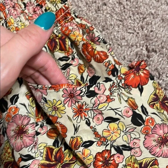 LAST CHANCE Floral Print Women's Skirt with Pockets !! - Picture 3 of 5